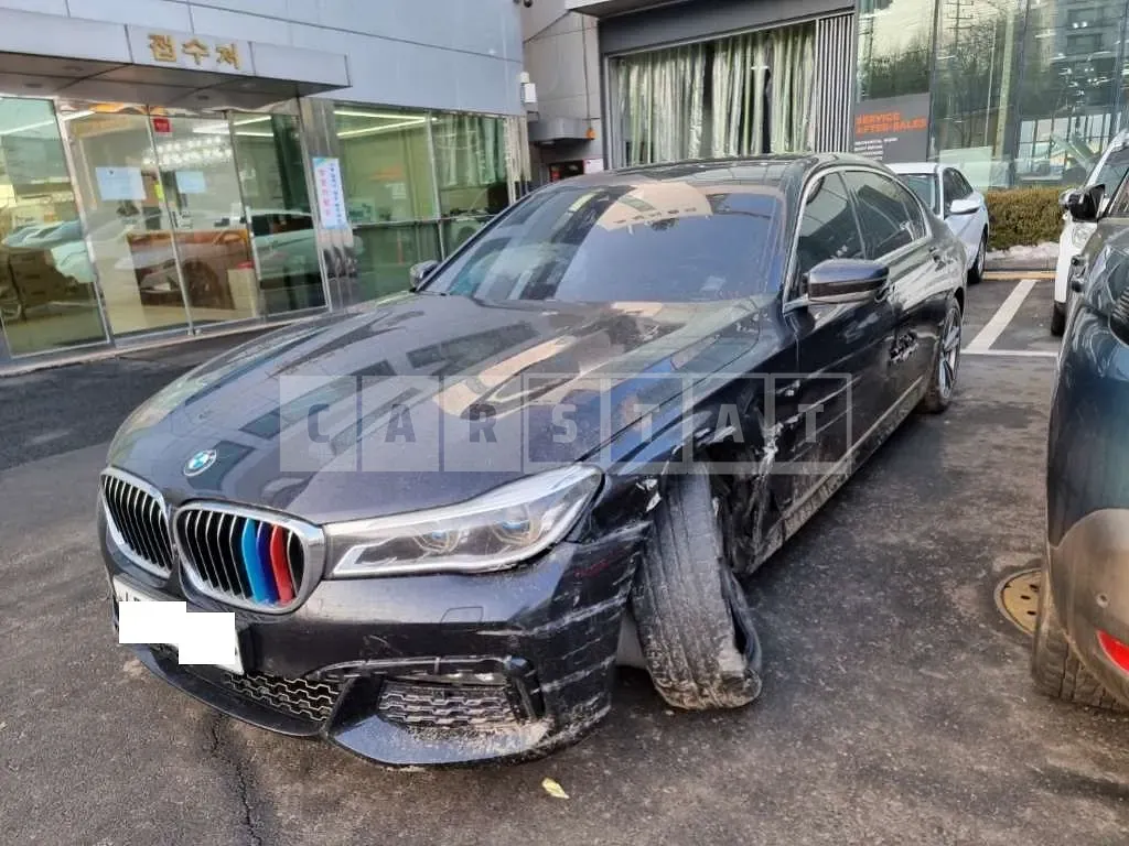 Photo 2 of 29: 2018 BMW 740Li xDrive, VIN WBA7E4101JGV26097 — Korean insurance auction