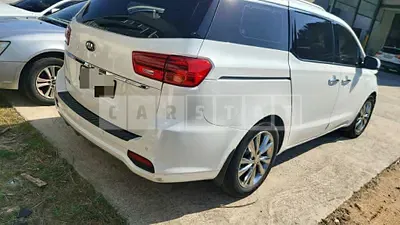 Photo 1 of 11: 2020 Kia Carnivals — Korean insurance auction