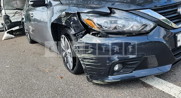 Photo 2 of 14: 2017 Nissan Altima 2.5, VIN 1N4AL3AP1HC182364 — Korean insurance auction