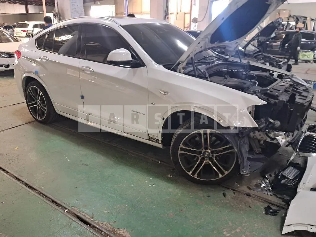 Photo 2 of 15: 2017 BMW X4 xDrive20d, VIN WBAXX110XH0W12052 — Korean insurance auction
