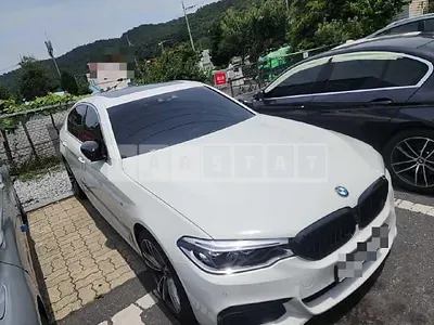 Photo 1 of 18: 2017 BMW 520d — Korean insurance auction
