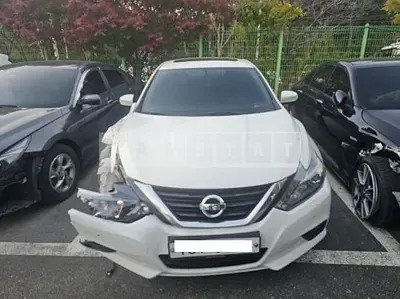 Photo 1 of 8: 2017 Nissan Altima 2.5, VIN 1N4AL3AP7HC182949 — Korean insurance auction