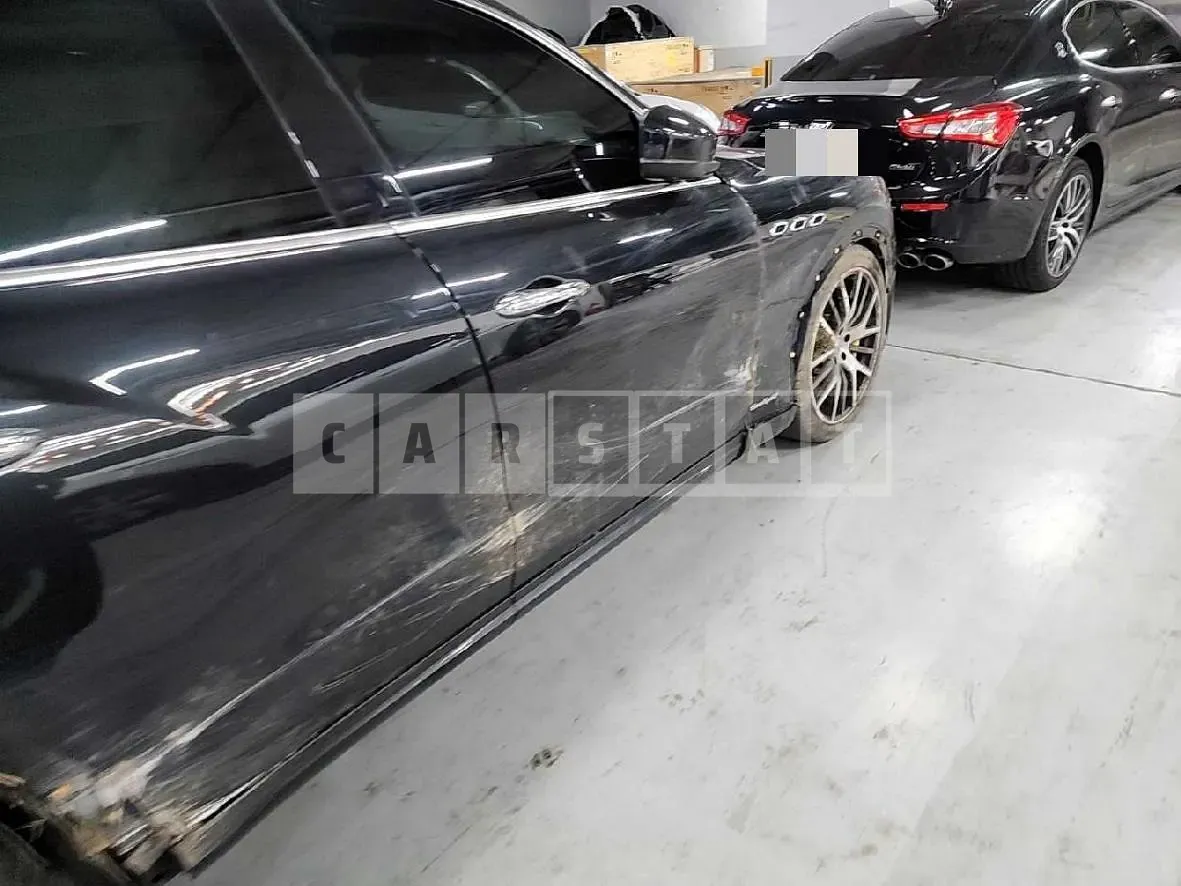 Photo 2 of 82: 2018 Maserati Levante S, VIN ZN661YUG2KX313248 — Korean insurance auction