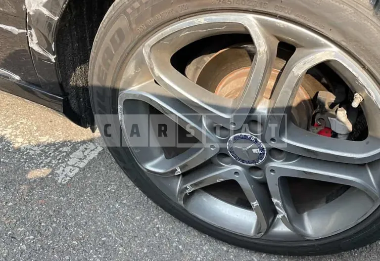 Photo 2 of 11: 2016 Mercedes-Benz E250 BlueTec 4Matic, VIN WDDHF9HB1GB300159 — Korean insurance auction