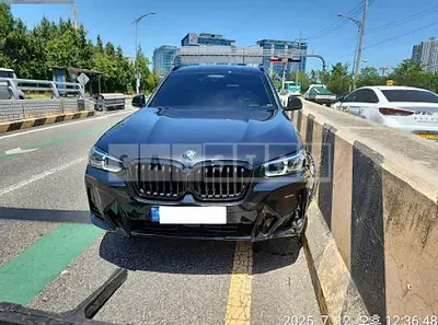 Photo 1 of 33: 2023 BMW X3 xDrive 20i — Korean insurance auction