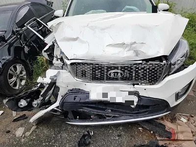 Photo 1 of 9: 2015 Kia Sorento — Korean insurance auction
