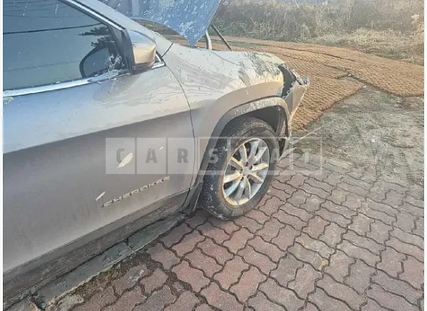 Photo 2 of 20: 2015 Jeep Cherokee — Korean insurance auction