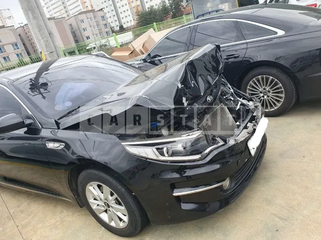 Photo 2 of 7: 2017 Kia K5, VIN KNAGS416BHA160213 — Korean insurance auction