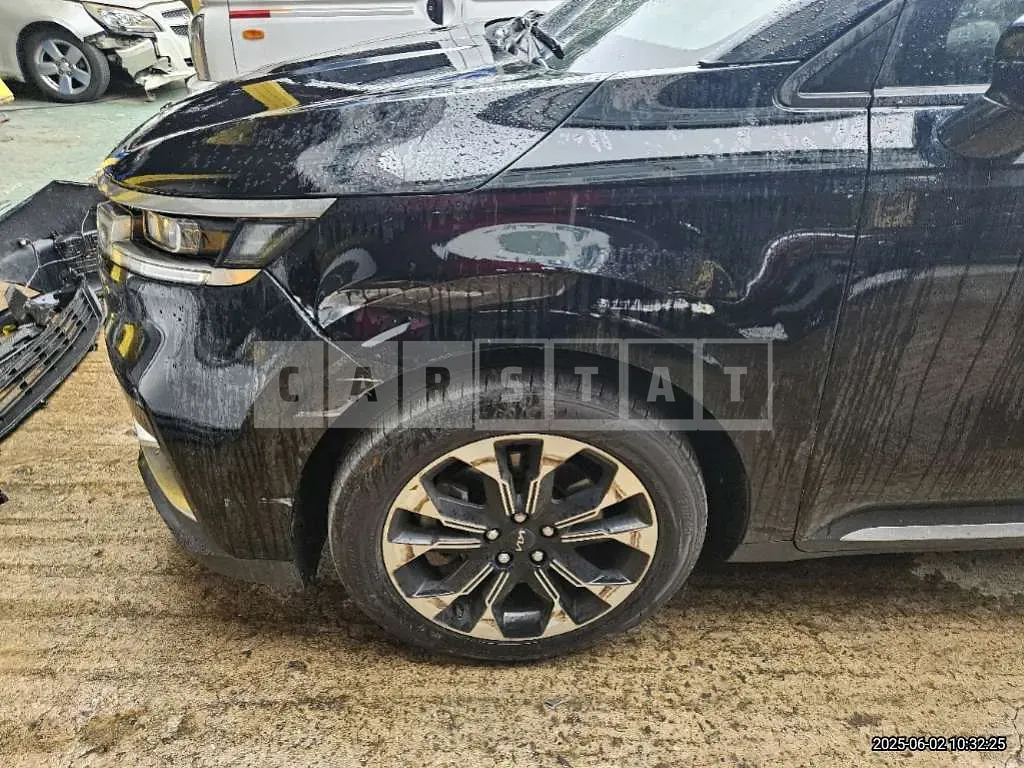 Photo 3 of 3: 2023 Kia (parts) Carnival Wheel — Korean insurance auction