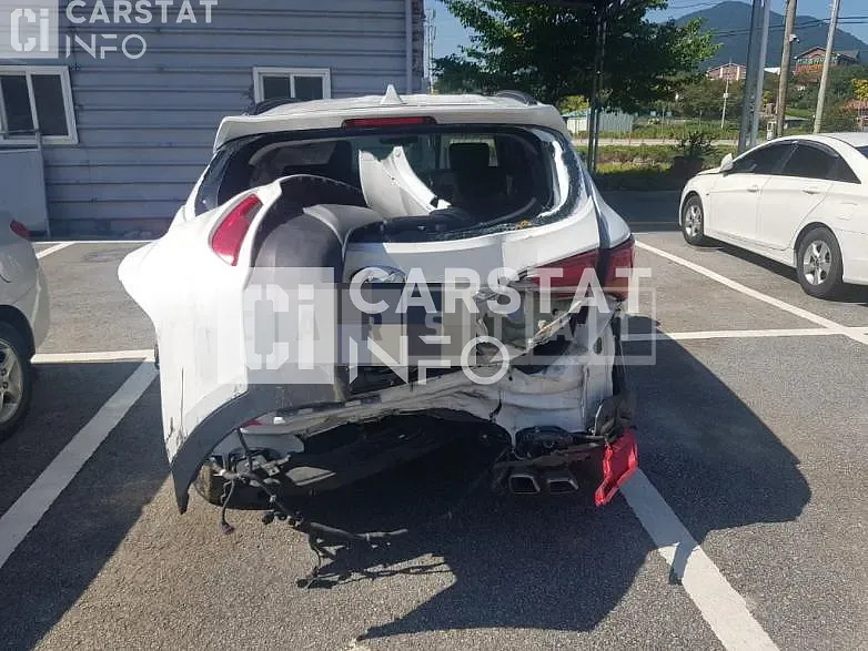Photo 2 of 10: 2017 Hyundai Santa Fe 2.0 — Korean insurance auction