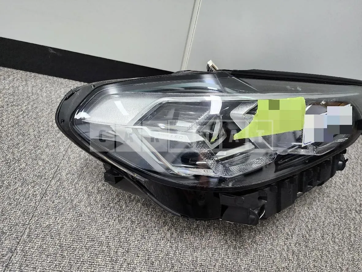 Photo 2 of 7: 2023 BMW (parts) X4 xDrive20d Headlamp — Korean insurance auction