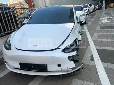 Photo 1 of 29: 2021 Tesla Model Y Long Range — Korean insurance auction