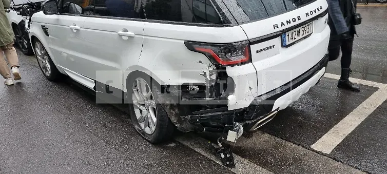 Photo 2 of 10: 2022 Land Rover Range Rover Sports D300, VIN SALWA2BW9NA231851 — Korean insurance auction