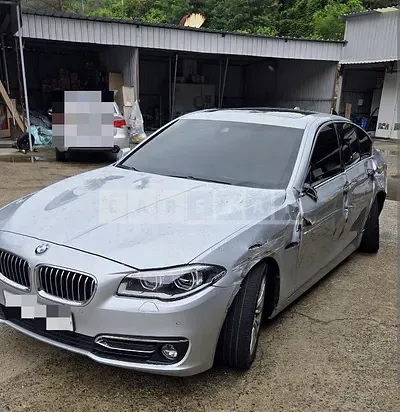 Photo 1 of 3: 2015 BMW 520d — Korean insurance auction