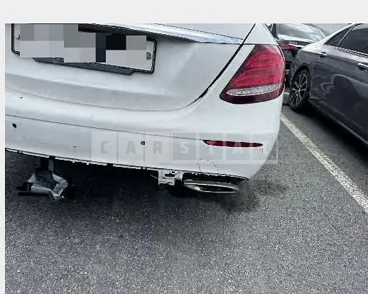 Photo 2 of 13: 2018 Mercedes-Benz E200 — Korean insurance auction