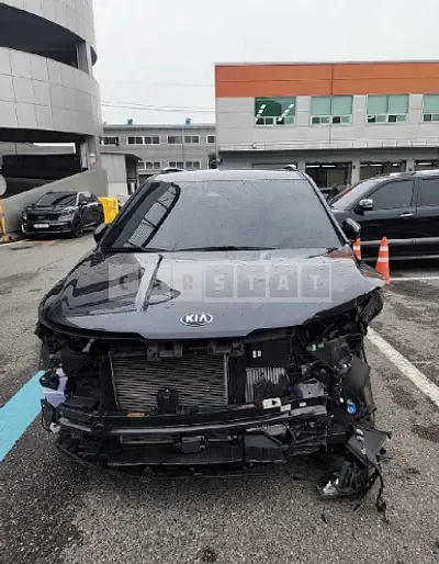 Photo 1 of 35: 2021 Kia Carnival, VIN KNANC81BBMS040170 — Korean insurance auction