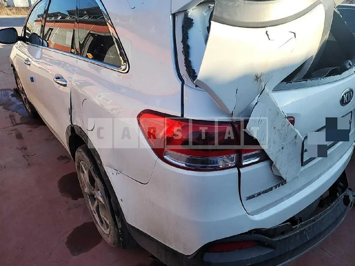 Photo 2 of 21: 2014 Kia Sorento, VIN KNAPS81ADFA029809 — Korean insurance auction