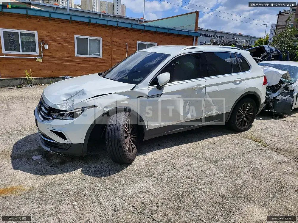 Photo 2 of 10: 2022 Volkswagen Tiguan 2.0 TDI, VIN WVGZZZ5N6PW014414 — Korean insurance auction
