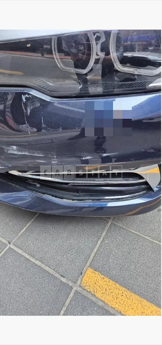Photo 2 of 17: 2019 BMW 520i Luxury — Korean insurance auction
