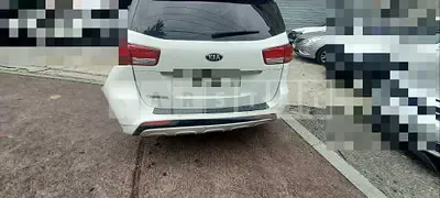 Photo 1 of 11: 2016 Kia Carnivals — Korean insurance auction