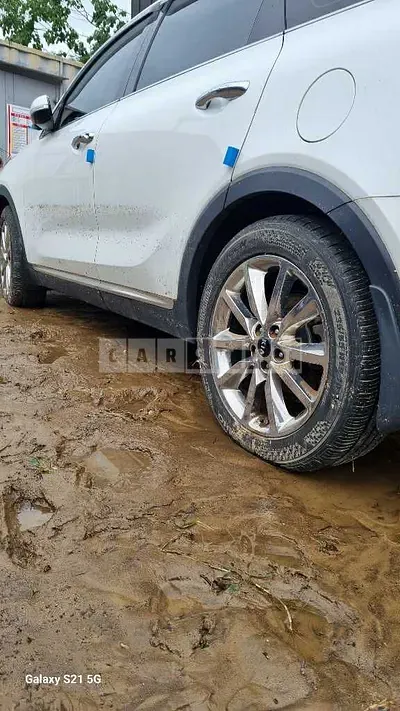 Photo 1 of 11: 2016 Kia Sorento — Korean insurance auction