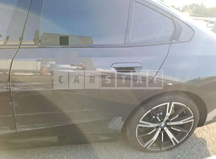 Photo 2 of 31: 2023 BMW 530i xDrive — Korean insurance auction