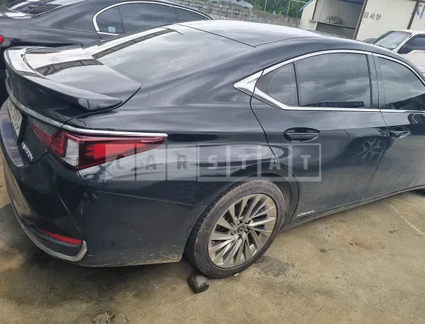 Photo 2 of 22: 2019 Lexus ES300h, VIN JTHB21B10K2023749 — Korean insurance auction