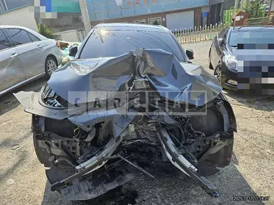 Photo 1 of 13: 2019 Genesis G80 3.3 — Korean insurance auction
