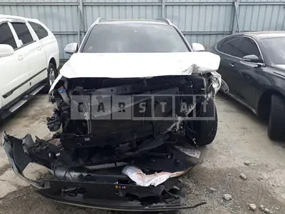 Photo 1 of 43: 2019 Hyundai Santa Fe, VIN KMHS581CDLU237680 — Korean insurance auction