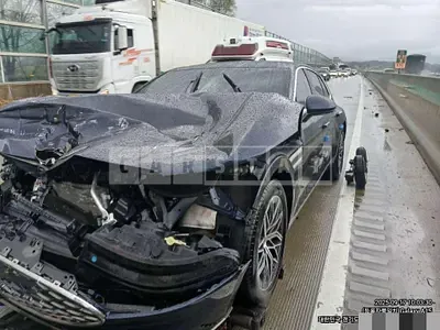 Photo 1 of 12: 2022 Genesis G90 3.5T AWD — Korean insurance auction
