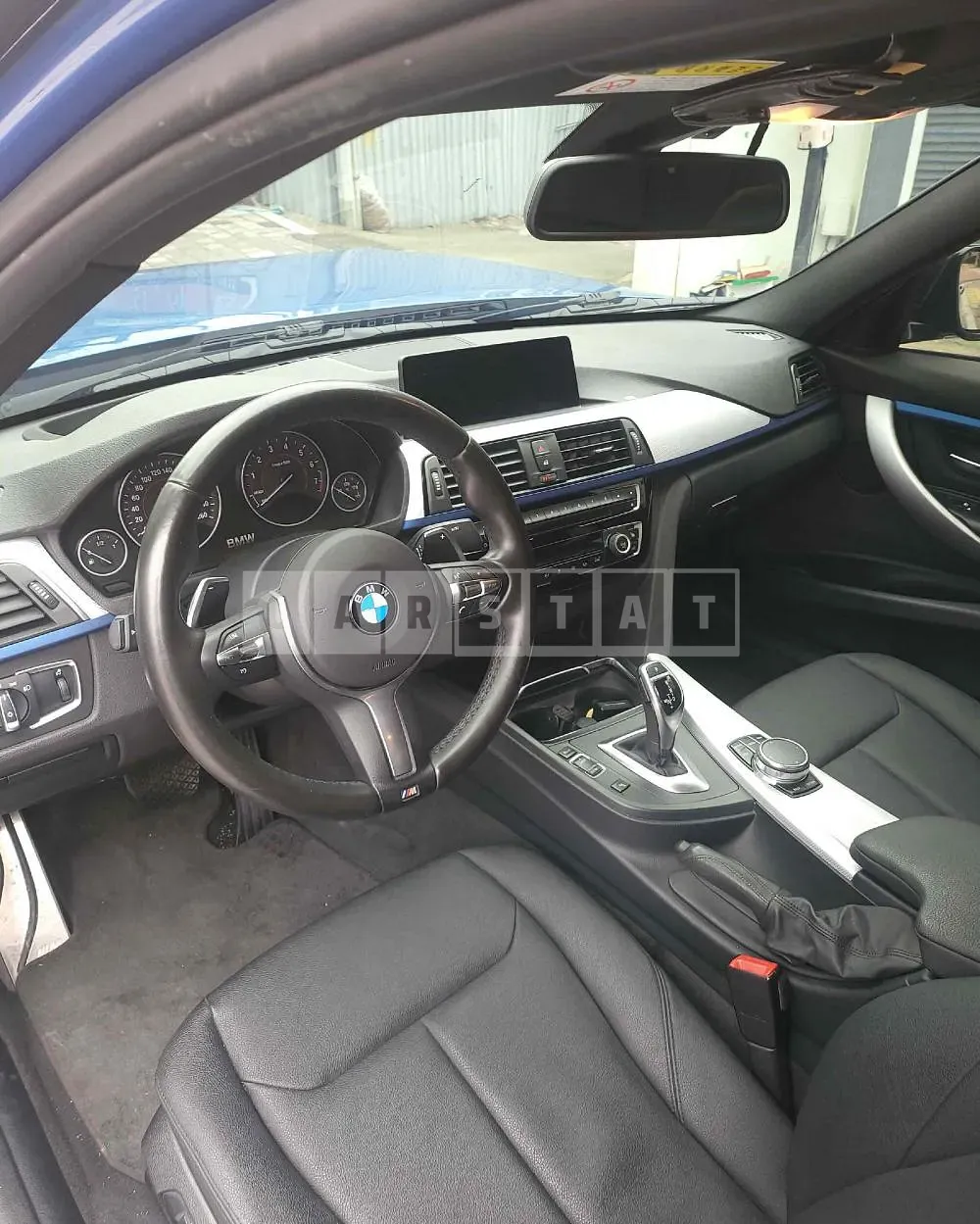 Photo 2 of 12: 2017 BMW 320i, VIN WBA8A9109HK883337 — Korean insurance auction