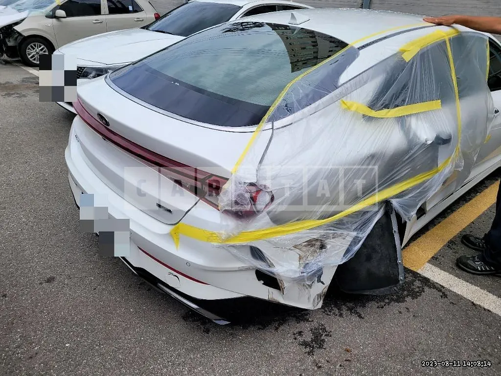 Photo 2 of 8: 2020 Kia K5 2.0 Hybrid, VIN KNAG341JBLA007968 — Korean insurance auction