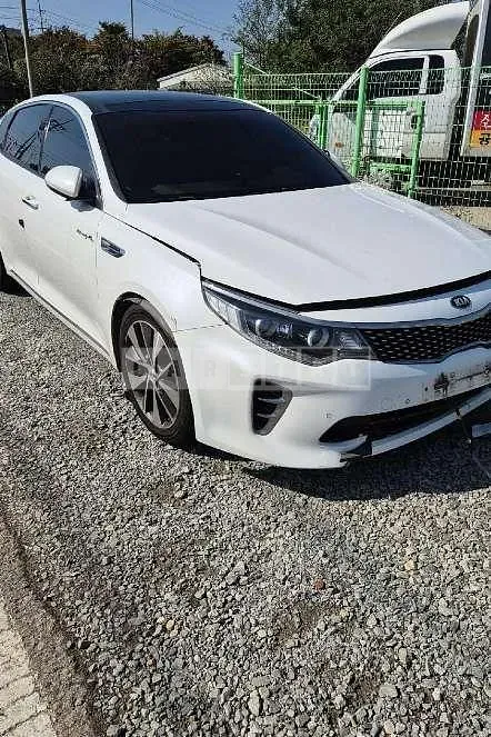 Photo 2 of 18: 2015 Kia K5 Diesel — Korean insurance auction
