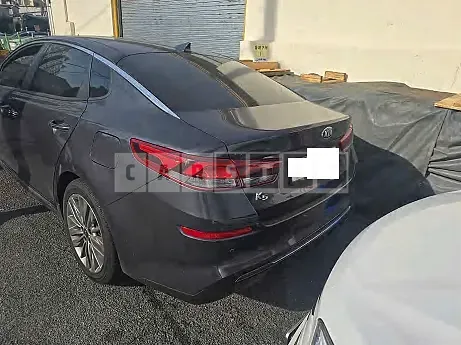 Photo 2 of 9: 2019 Kia K5 — Korean insurance auction