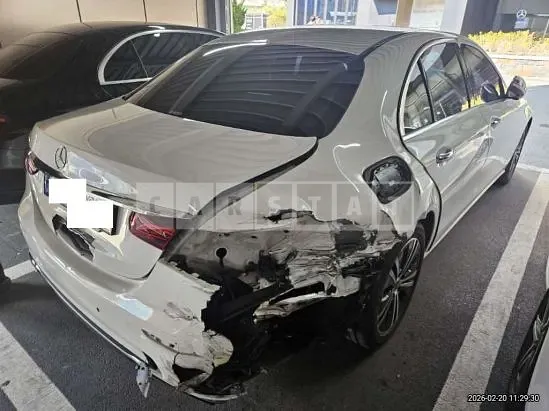 Photo 2 of 7: 2022 Mercedes-Benz E250 — Korean insurance auction