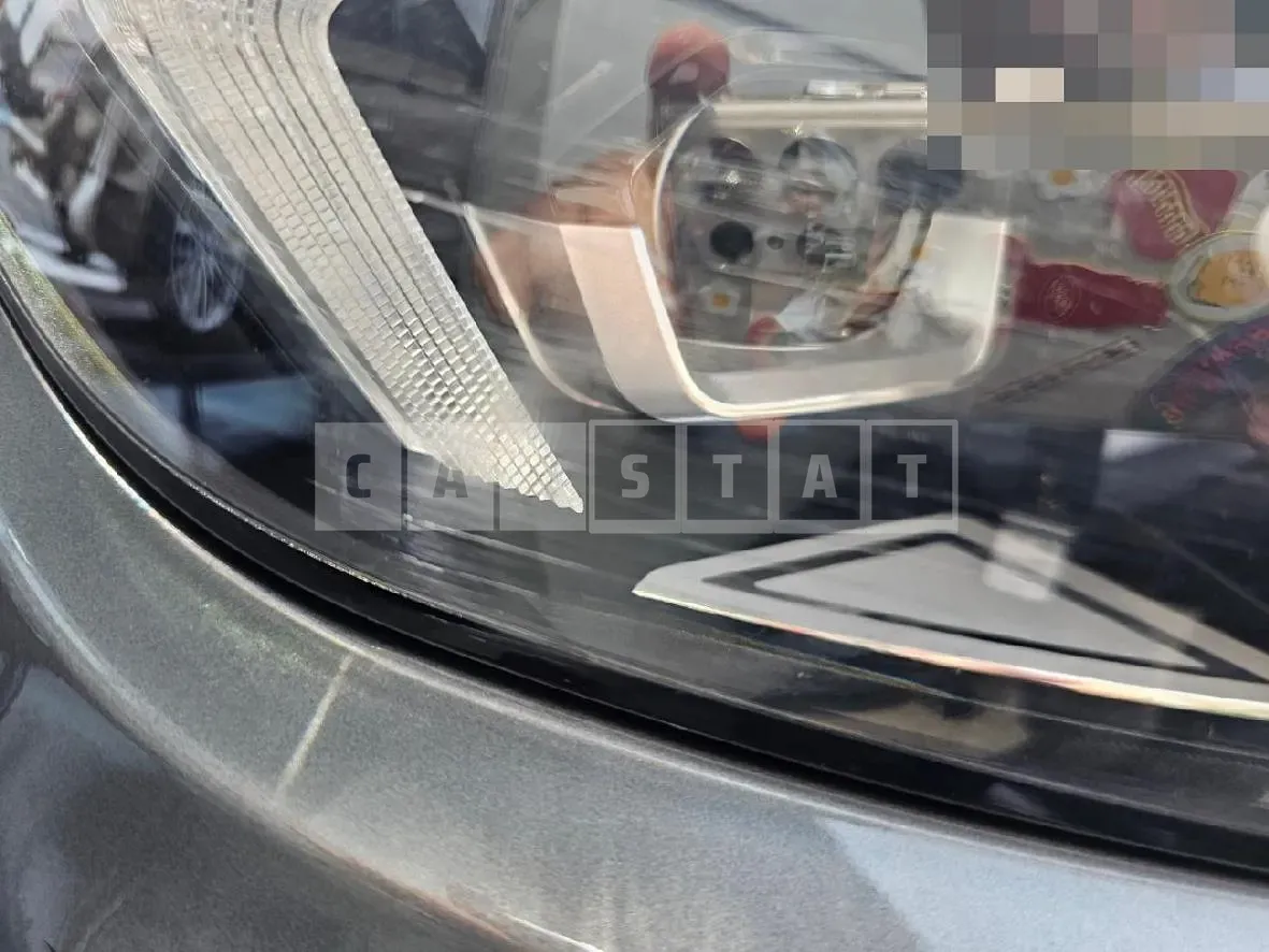 Photo 2 of 4: 2022 BMW (parts) 320i Headlights — Korean insurance auction