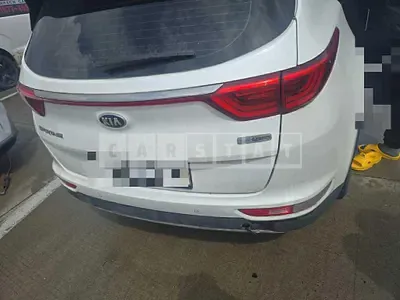 Photo 1 of 23: 2017 Kia Sportage — Korean insurance auction