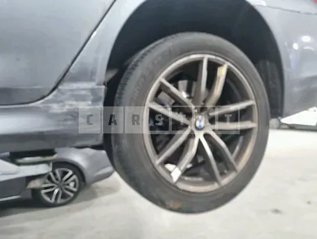 Photo 2 of 8: 2018 BMW 530i xDrive, VIN WBAJD910XJG972013 — Korean insurance auction