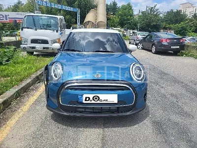 Photo 1 of 6: 2022 MINI Cooper, VIN WMW41DK0XN2P68869 — Korean insurance auction
