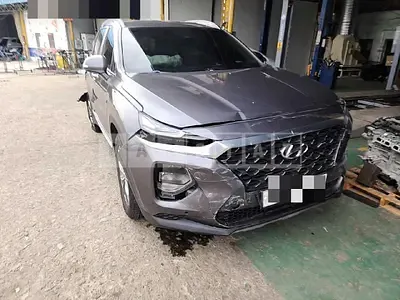 Photo 1 of 8: 2019 Hyundai Santa Fe 2.0, VIN KMHS281BBLU187597 — Korean insurance auction