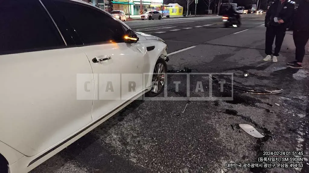 Photo 2 of 12: 2019 Kia K5, VIN KNAGW411BKA258408 — Korean insurance auction