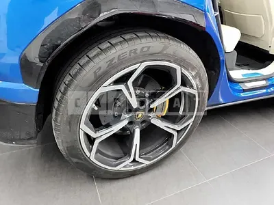 2020 Lamborghini Urus wheels (parts)