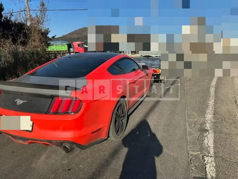 Photo 2 of 3: 2015 Ford Mustang 2.3 Coupe, VIN 1FA6P8TH3F5422349 — Korean insurance auction