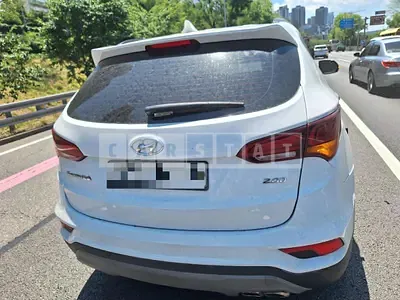 Photo 1 of 6: 2017 Hyundai Santa Fe DM — Korean insurance auction