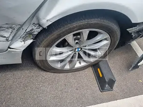 Photo 2 of 10: 2016 BMW 528i xDrive, VIN WBA5A7100GG296999 — Korean insurance auction