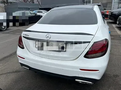 Photo 1 of 29: 2017 Mercedes-Benz E350d, VIN WDDZF3DB0HA204599 — Korean insurance auction
