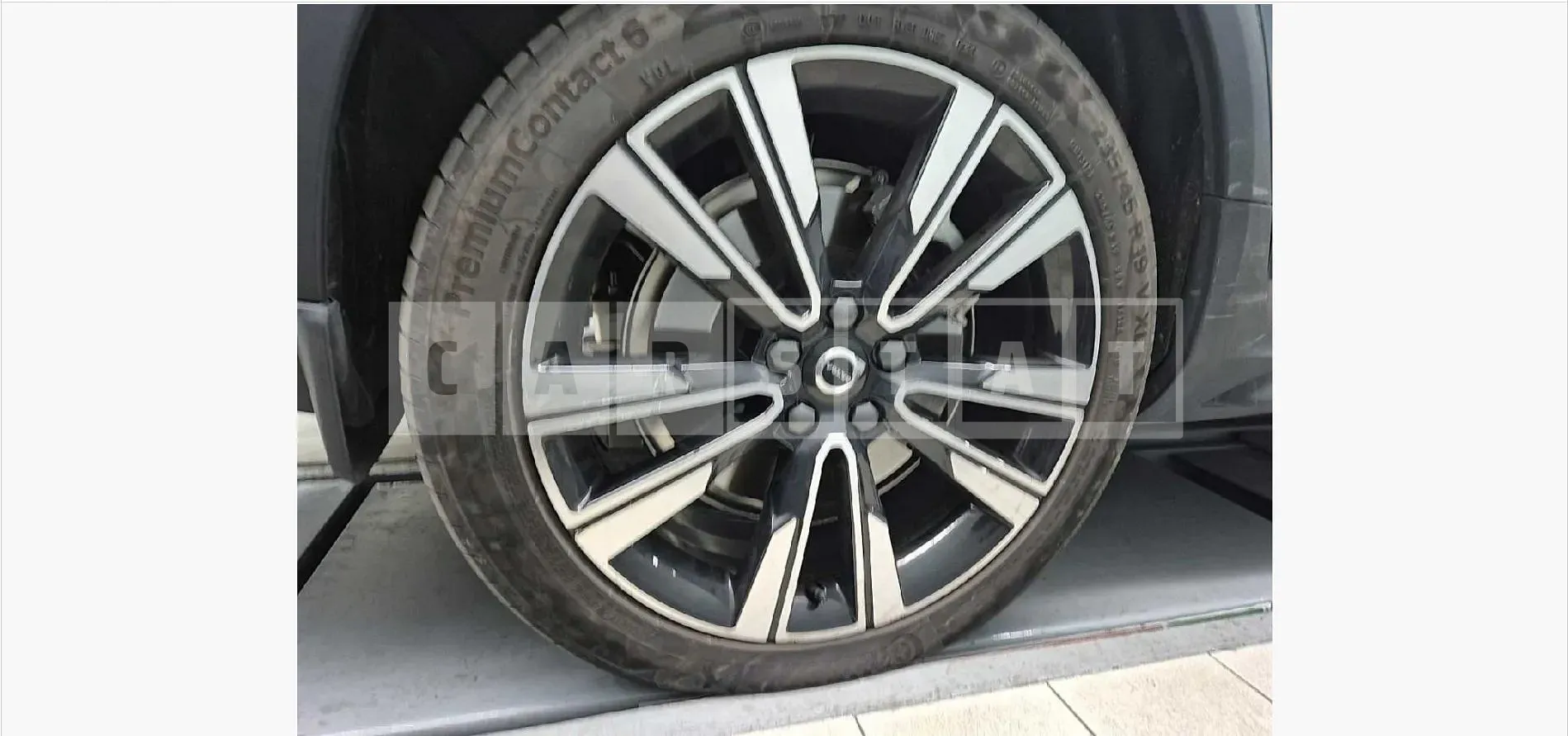 Photo 2 of 8: 2023 Volvo (parts) V60CCB5 AWD Wheels — Korean insurance auction