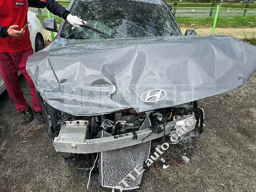 Photo 2 of 16: 2022 Hyundai Modern Ionic 5 — Korean insurance auction