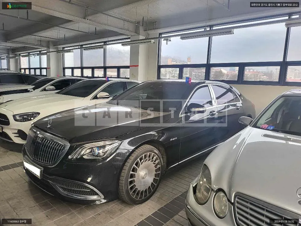 Photo 2 of 13: 2020 Mercedes-Benz Maybach S560 4Matic, VIN W1KUX8GB2LA576762 — Korean insurance auction
