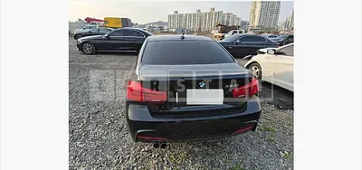 Photo 1 of 13: 2017 BMW 330i — Korean insurance auction